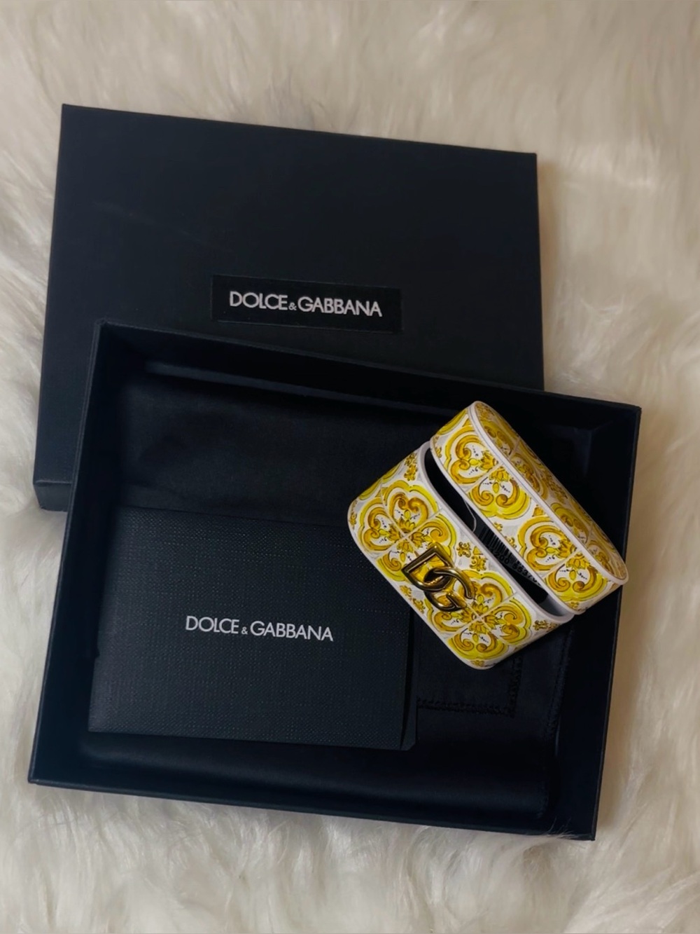 100% Authentic Dolce & Gabbana majolica AirPods case.